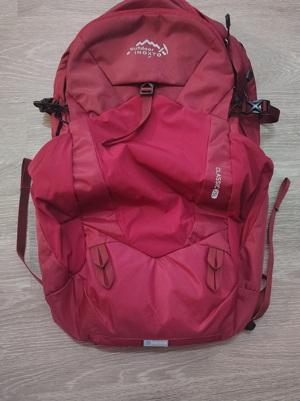 Red Men's Classic 25L Backpack
